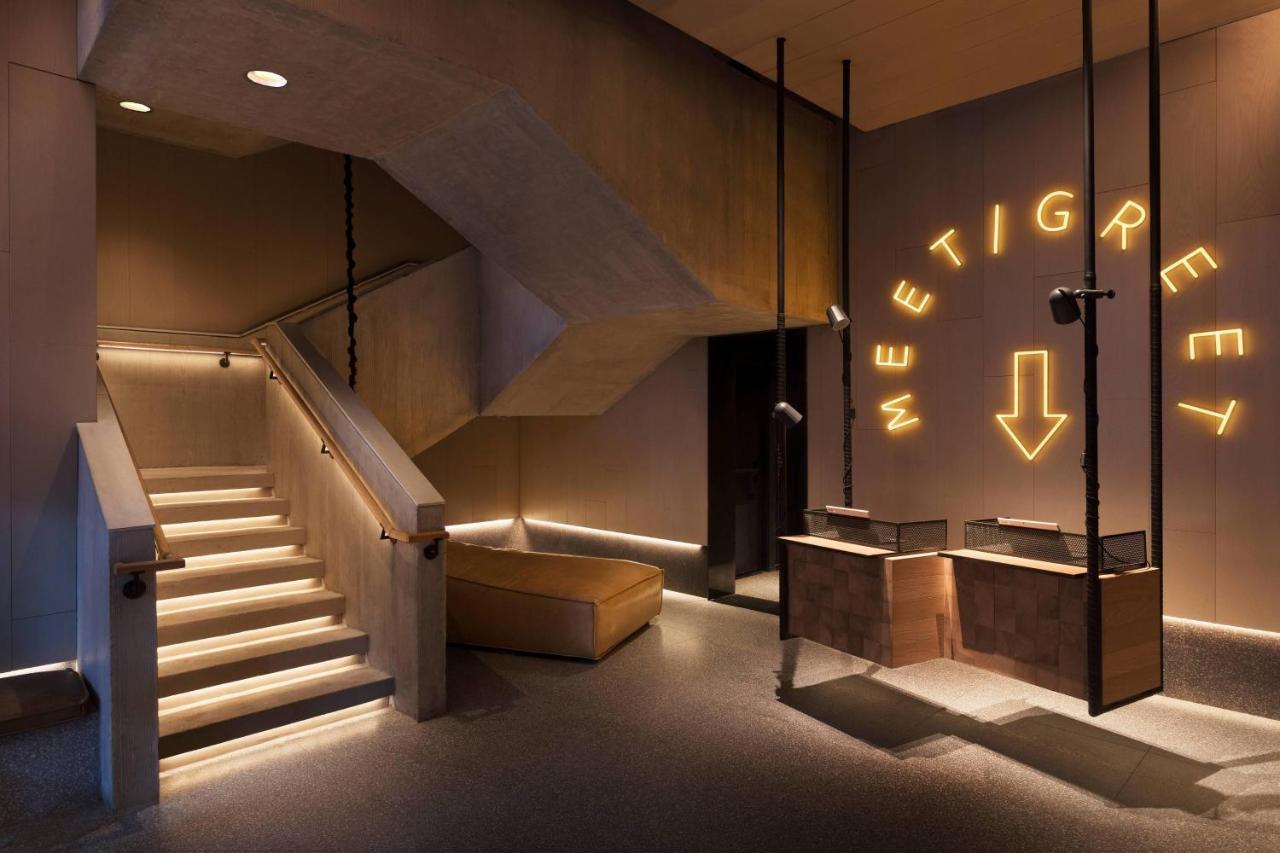 Moxy Nyc Chelsea Hotel New York Luaran gambar